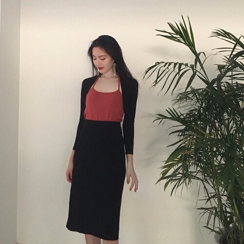 晚时光秒杀 春 晚新款黑色针织坎肩 酒红色小开衫短款坎肩 - 图3