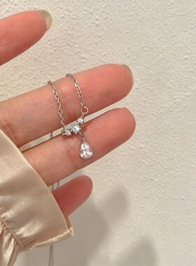 简约冷淡风锆石人鱼泪锁骨项链