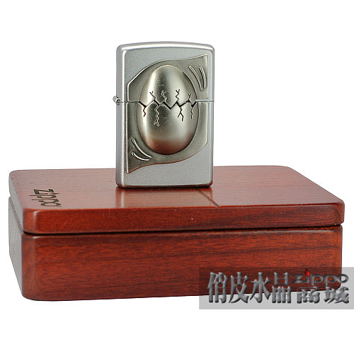 251.069 眼镜蛇蛋 欧版 打火机 zippo 俏皮水晶专柜正品 251.069 眼镜蛇蛋 欧版 打火机 zippo 俏皮水晶专柜正品