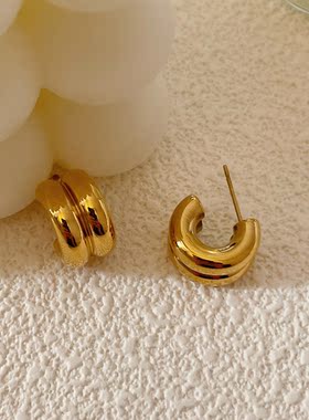 7 rings 经典复古双层C形半圈镜面质感钛钢耳环