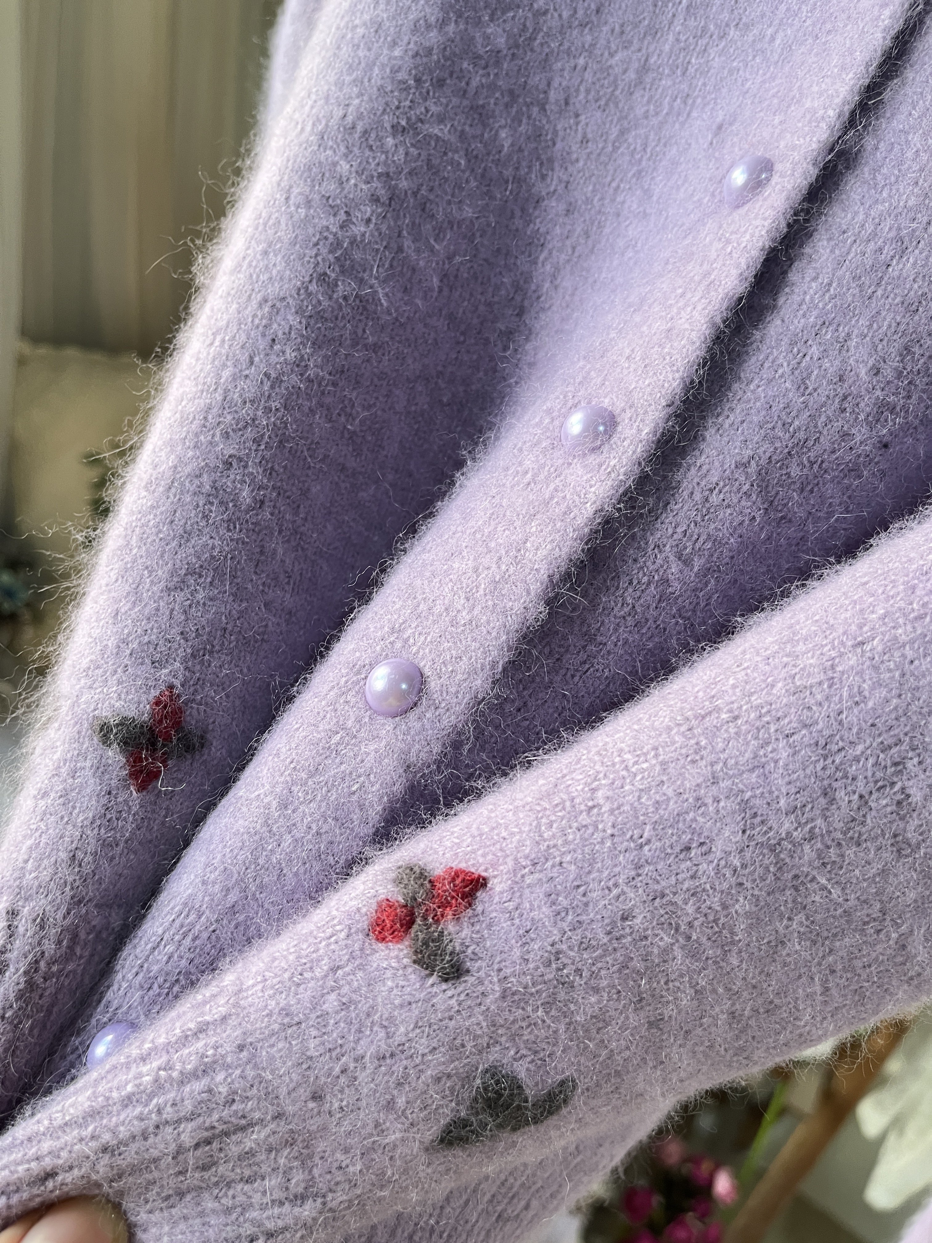 日系甜美风紫色圆领精致刺绣针织毛衣外套宽松短款百搭羊毛开衫,淘宝优惠券,粉丝福利购,淘宝优惠卷