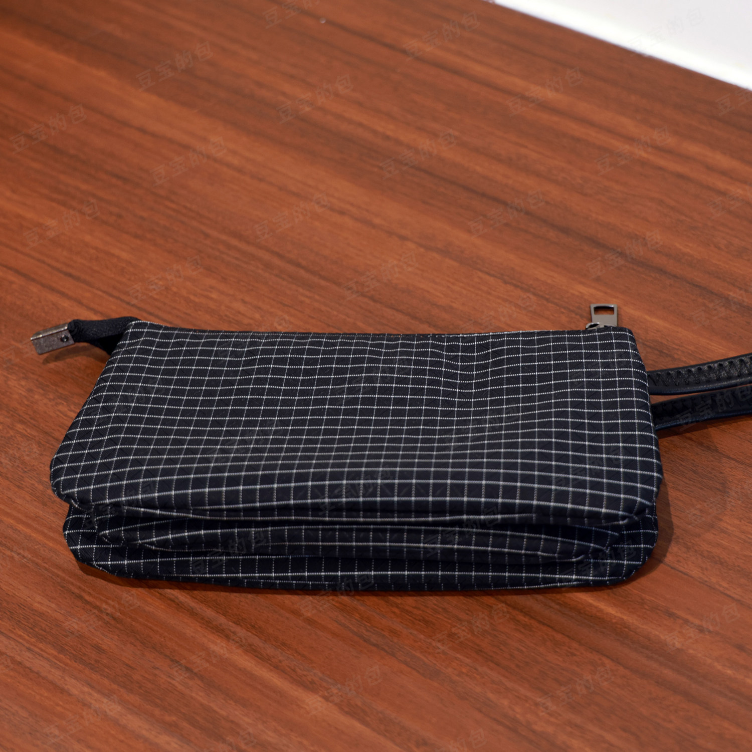 MILIAN/米丽安2026原创新款尼龙防水格子五层手拿包女休闲手机包,淘宝优惠券,粉丝福利购,淘宝优惠卷