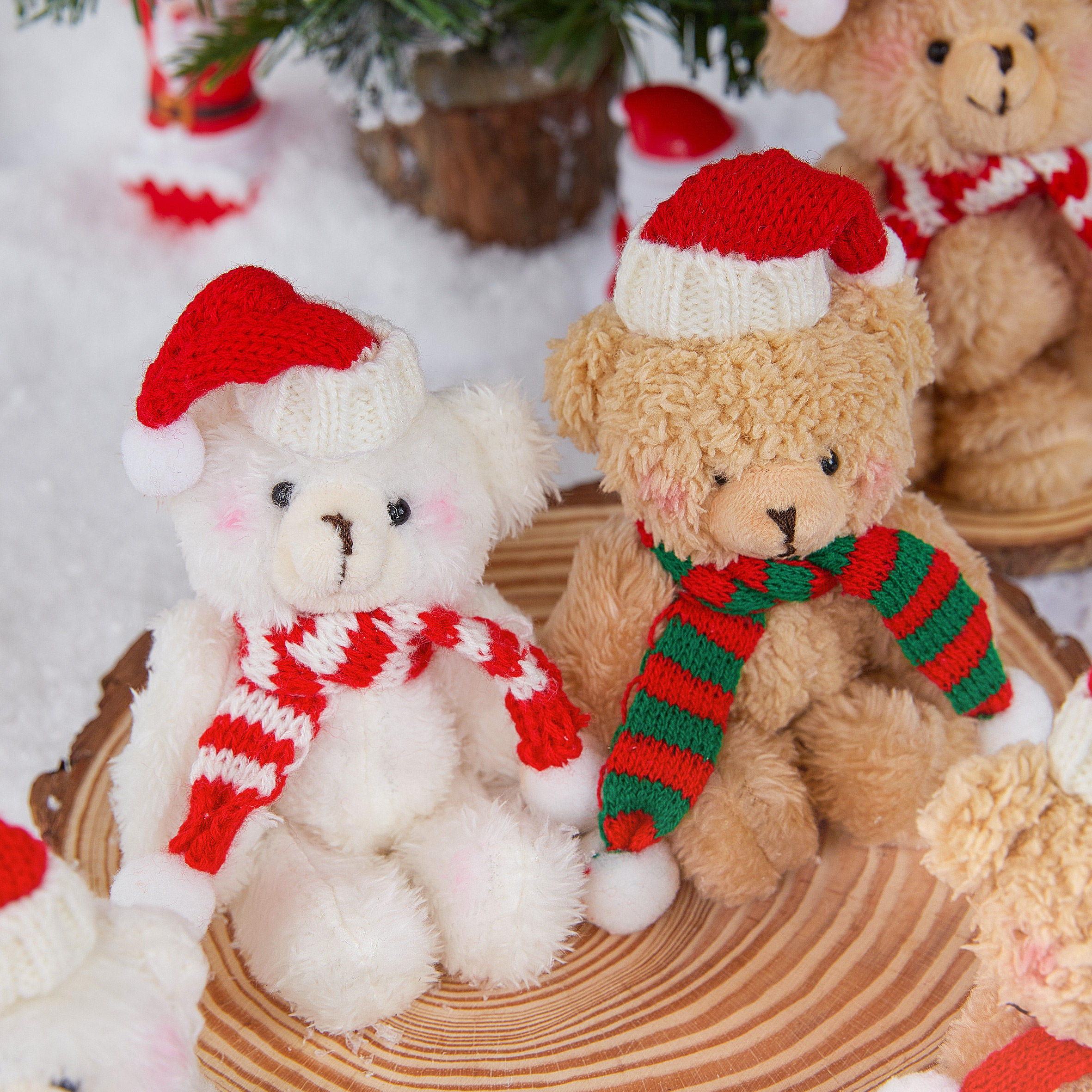 圣诞节卡通毛绒围巾圣诞帽小熊蛋糕装饰摆件圣诞新年礼物节日装扮,淘宝优惠券,粉丝福利购,淘宝优惠卷