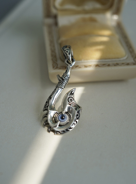 other银饰蓝眼睛船锚吊坠个性