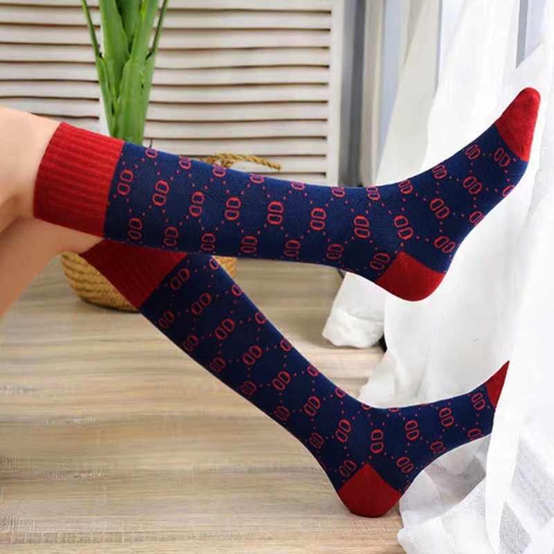 外贸尾货双C字母个性及膝小腿袜ins潮牌网红亮丝女中筒袜女堆堆袜,淘宝优惠券,粉丝福利购,淘宝优惠卷