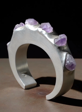 霓虹灯磷灰石水晶新月形手镯