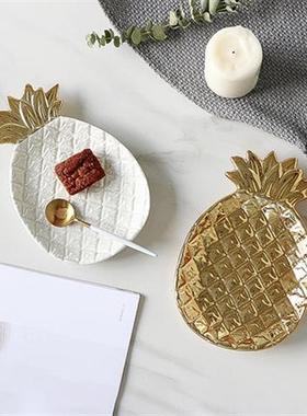 拍摄道具陶瓷首饰盘白色异形摆件