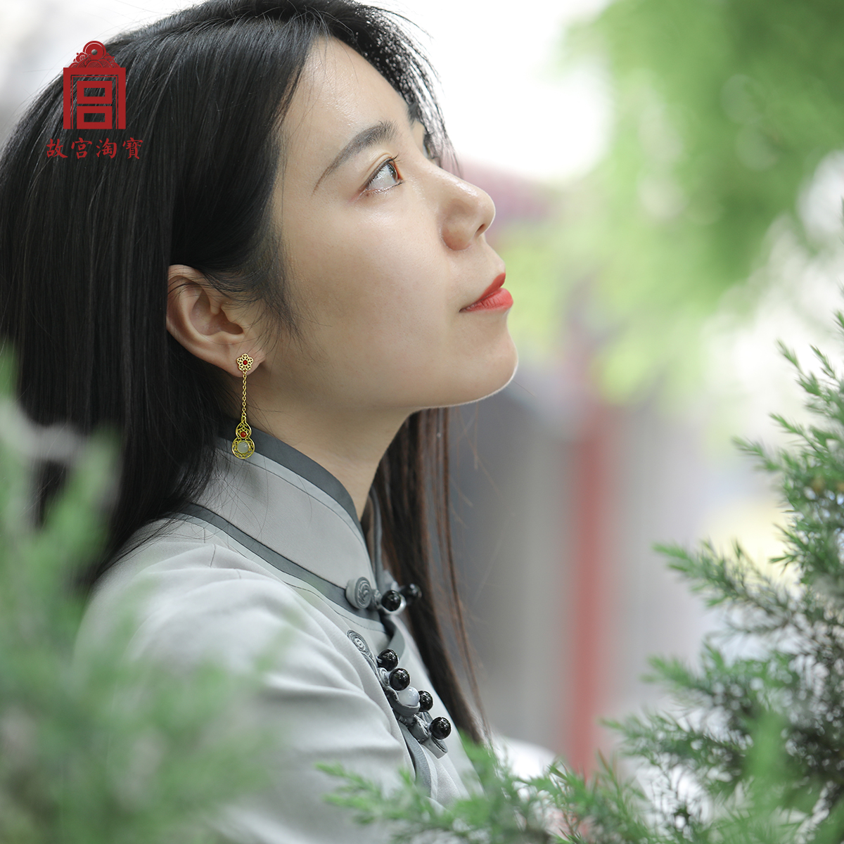 金累丝葫芦式和田玉中式古风耳坠 故宫淘宝 福禄绵绵 金累丝葫芦式和田玉中式古风耳坠 故宫淘宝 福禄绵绵