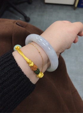 圆条淡紫色天然翡翠玉镯