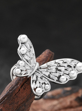 锆石珍珠灵动蝴蝶开口戒指
