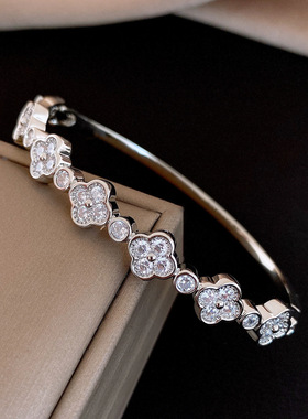 超闪锆石几何圆形花朵卡扣手镯