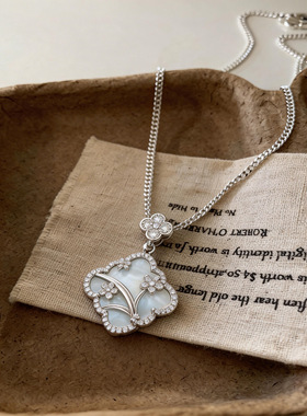 新中式超闪锆石贝母花朵吊坠项链