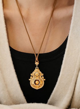 葫芦旋转吊坠设计感镂空毛衣链