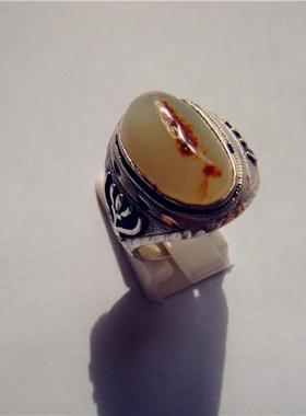 红皮白肉戒指包银新疆和田玉籽料