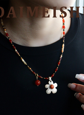 马年复古时尚气质百搭红色花朵玛瑙串珠项链轻奢高级感新年锁骨链