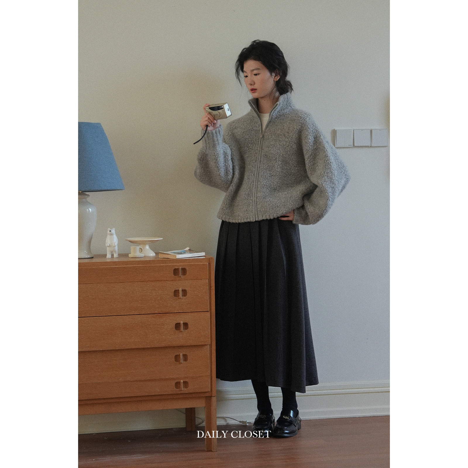 DAILYCLOSET 圈住暖意 厚款圆领灰色圈圈纱100羊毛针织毛衣开衫 - 图1