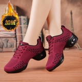 Танцующая красная летняя обувь для матери, для среднего возраста, мягкая подошва