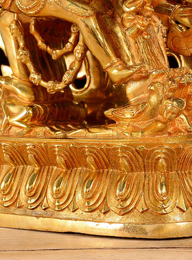 铜鎏金底座居家摆件铜像