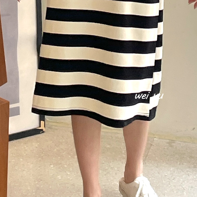 薇语大码女装减龄黑白条纹连衣裙女2024夏新款韩版宽松高级感裙子 - 图2