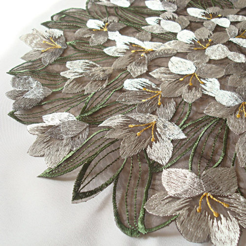 外贸欧式田园春兰花双层黑底纱 满工绣花桌旗 刺绣杯垫 桌垫 桌布 - 图0