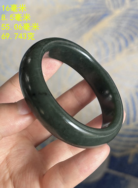 会养出碧玉既视感高脂青玉籽料