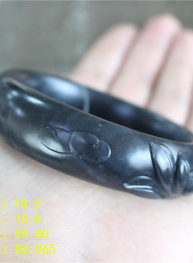 和田玉墨玉籽料雕花手镯