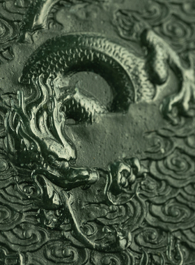 文玩精品收藏〓天然和田青花墨玉苏工精雕武财神关公玉牌吊坠项链