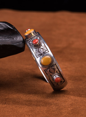 藏传纯银降魔杵镶嵌宝石手饰品