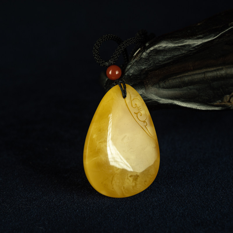 经典水滴,优雅不过时 俄料蜜蜡水滴挂件天然精品琥珀宝石吊坠 - 图1