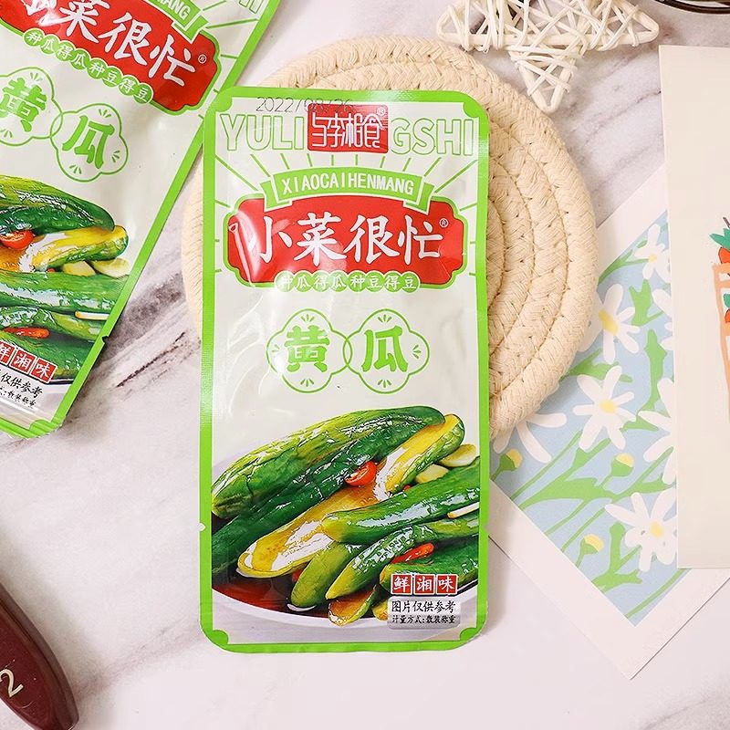小菜与李湘食很忙黄瓜秋葵贡菜玉米笋咸菜下饭菜咸泡菜袋熟食即食