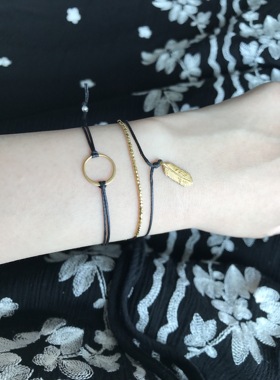 瑞士羽毛黑色极细本命年手绳现货