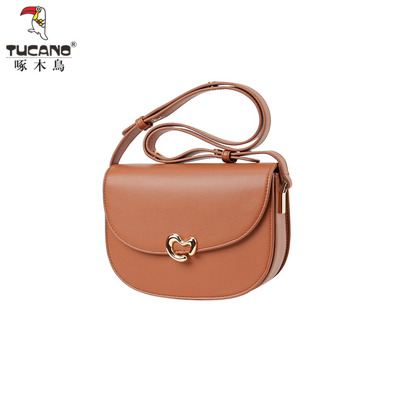 啄木鸟2022新款真皮春夏季单肩包 啄木鸟沃百女士包袋