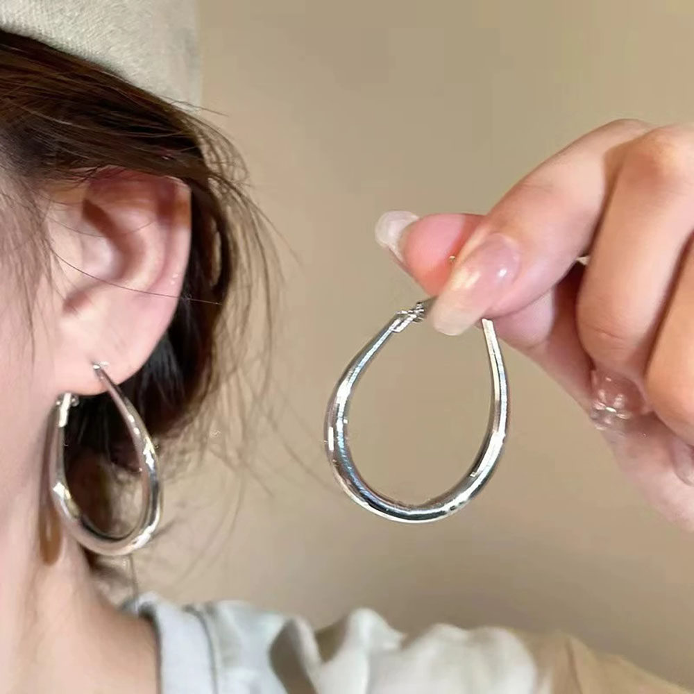 【奶甜家】方圆脸天菜银色金属椭圆形耳环高级感简约冷淡风耳饰潮,淘宝优惠券,粉丝福利购,淘宝优惠卷