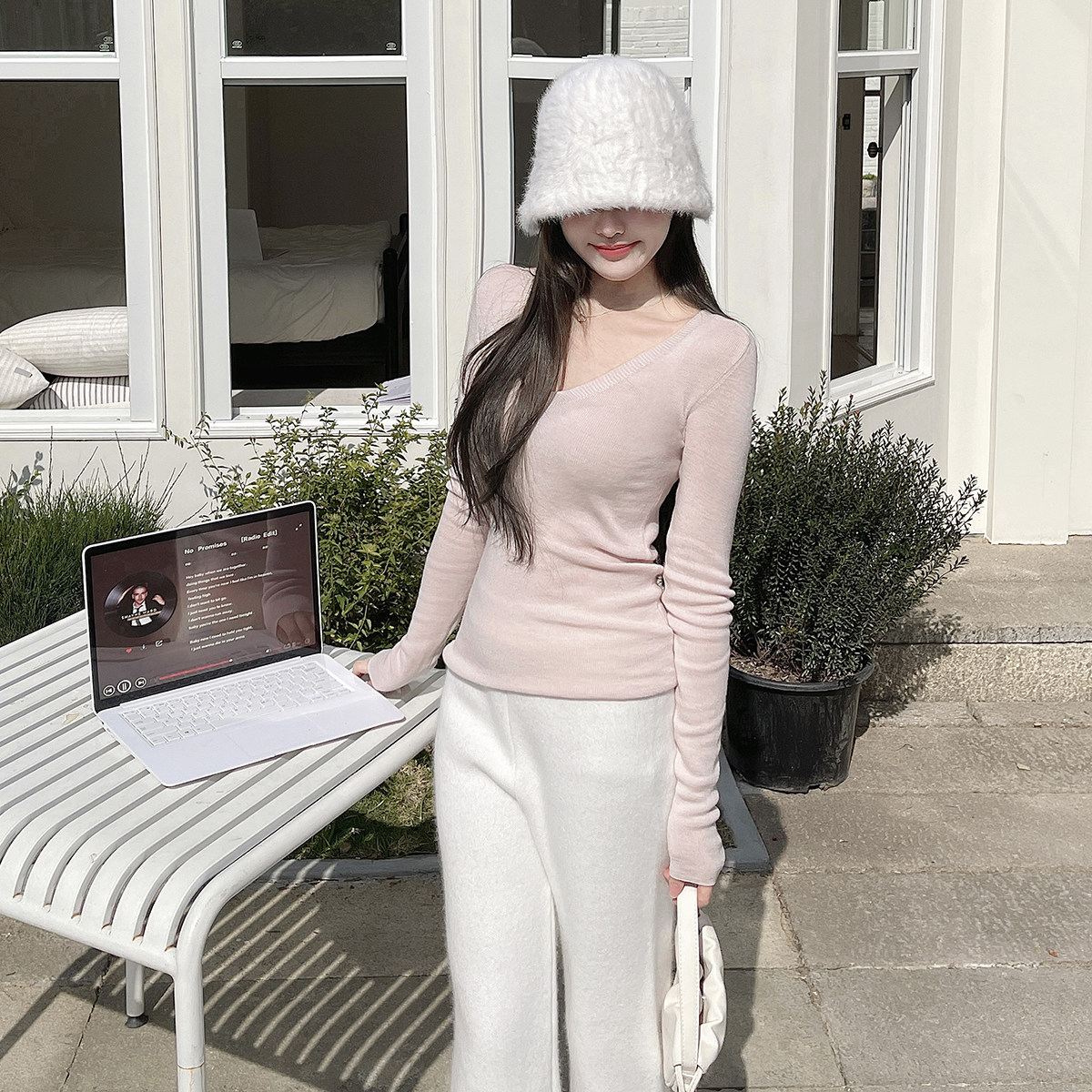 一体机100%羊毛V领针织衫内搭毛衣2025秋冬打底衫修身设计感上衣,淘宝优惠券,粉丝福利购,淘宝优惠卷