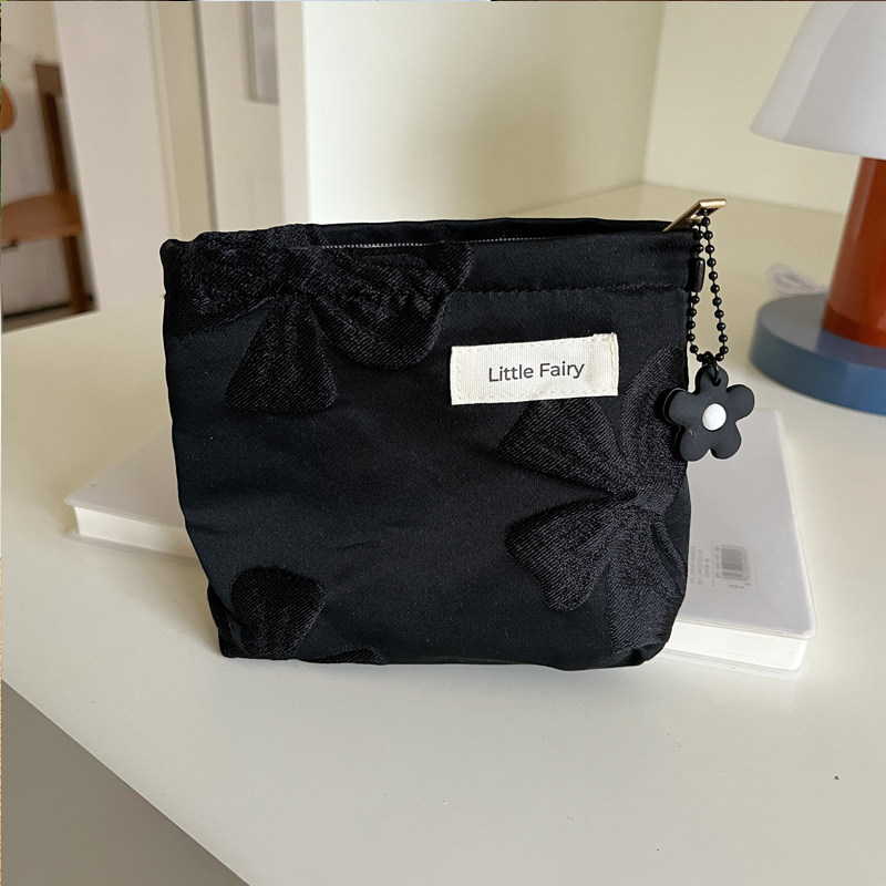 旅行便携式化妆包蝴蝶结帆布手拿包女拉链收纳袋小众设计黑色女包,淘宝优惠券,粉丝福利购,淘宝优惠卷