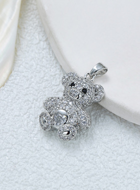 铜微首饰镶锆石小熊吊坠熊头项链吊坠欧美风格时尚通勤挂坠