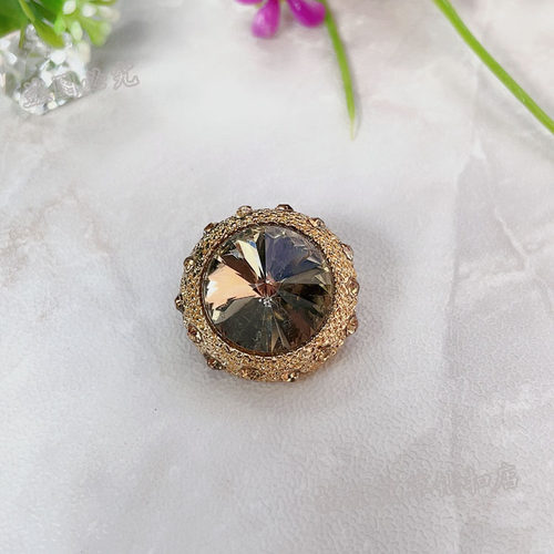 貂皮裘皮皮草大衣水貂水钻扣子纽扣 高档新款袖口装饰扣胸花017 - 图2