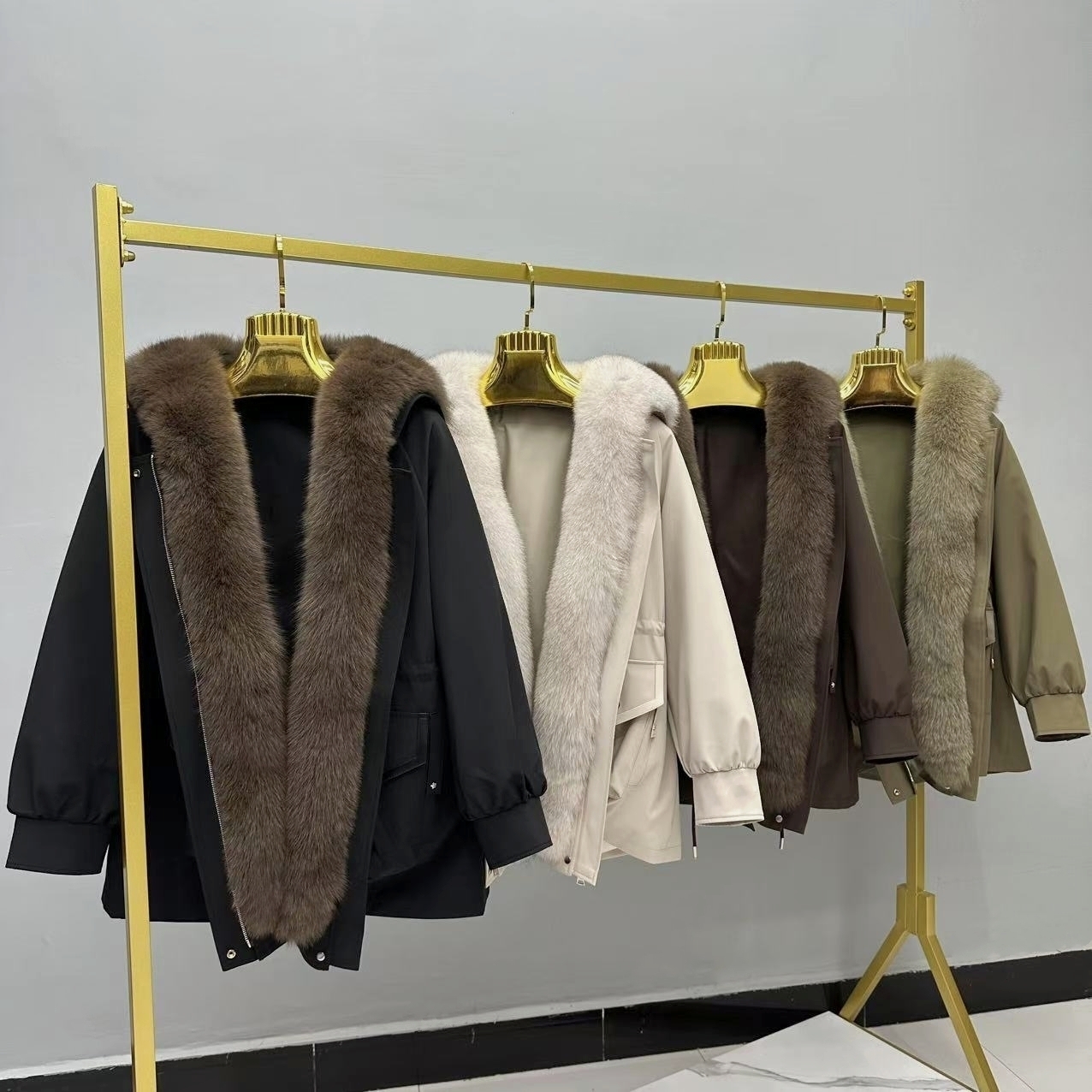 派克服女新款韩版皮草外套大衣獭兔内胆可拆卸皮毛一体狐狸毛领冬 - 图0