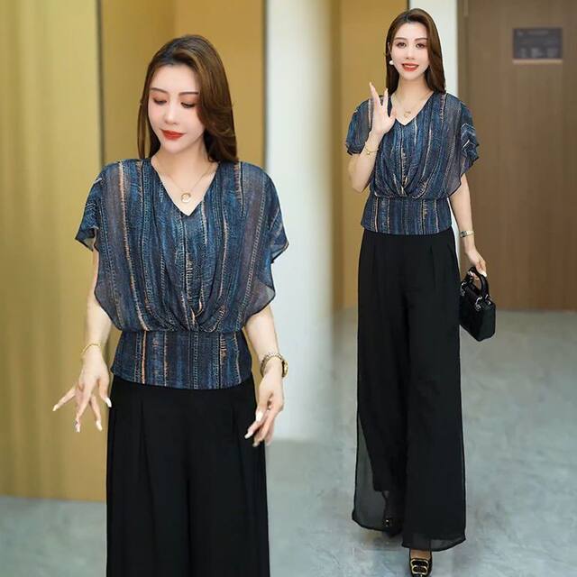 ເສື້ອຍືດຄໍ V ພິມ chiffon ແມ່ຍິງແຂນສັ້ນ 2025 ເສື້ອ bat ລະດູຮ້ອນໃຫມ່ ແອວ slim ສັ້ນແມ່ຍິງເທິງ