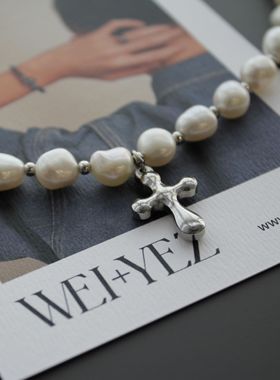 WY男女生情侣款欧美简约巴洛克珍珠保色十字架吊坠项链甜酷风