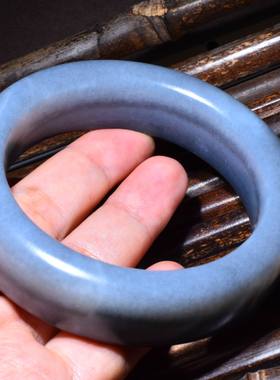 新疆的猫SBH109 内径60mm，122.2克青花籽料宽条轮胎手镯