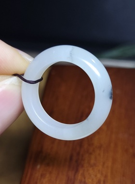 新疆的猫Z122206 3.1克R16.5顶细老熟油润脂白玉底黑白青花籽戒指