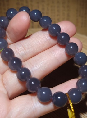 zg032304 新疆的猫25.5克色太美细润精选浓艳烟紫色和田玉手串