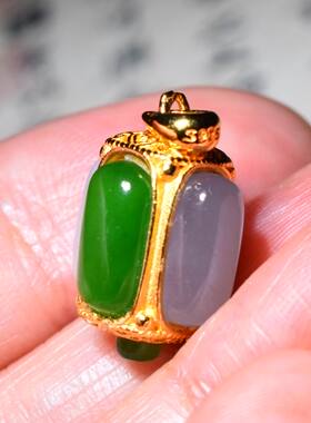 JJ011408新疆的猫3.0克油润细腻的四个面圆柱形镶银挂件