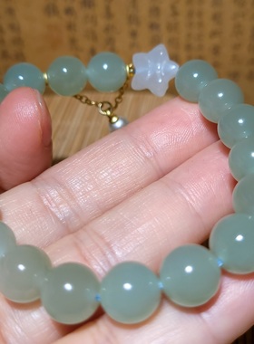 新疆的猫zg122406 25.4克，超冰莹冒油亮美泛宝光晴水和田玉手串