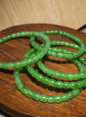 YQ031410新疆的猫7.8克5-6mm色调亮俄料碧玉直切小手链 199元/条