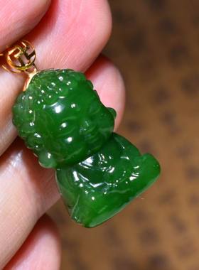 新疆的猫JJ121806  6.0克，菠菜绿老坑碧玉18k金宝宝佛小精品