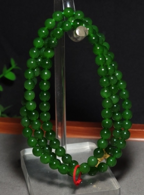 L031805新疆的猫37.7克直径6mm色调浓艳色纯正菠菜绿碧玉圆珠项链