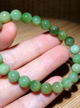 新疆的猫zg010401 17.7克，泛珠宝光泽的黑羊洞夹层料碧玉手链