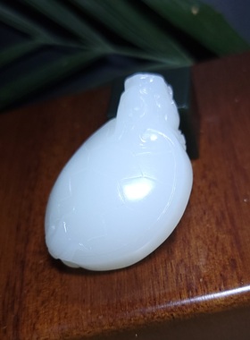 Z121602 26.6克·顶细顶白脂份超好老于田三高羊脂玉苏工龙龟